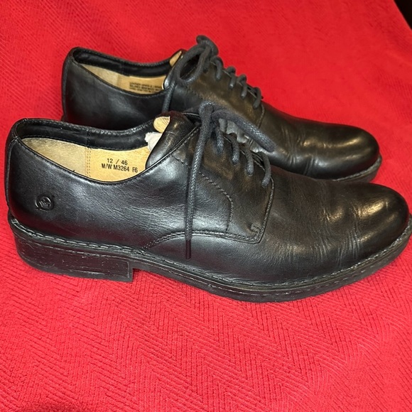 Born Black Leather Shoes - Picture 6 of 8